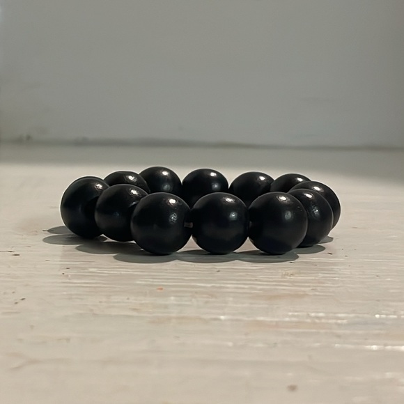 8” 13 large round black beaded adjustable stretch bangle bracelet - Picture 2 of 11